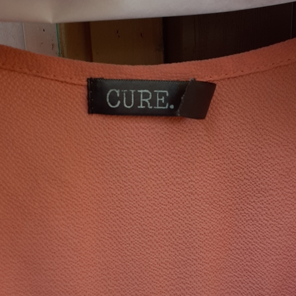 Light CURE slit back top - Picture 3 of 4